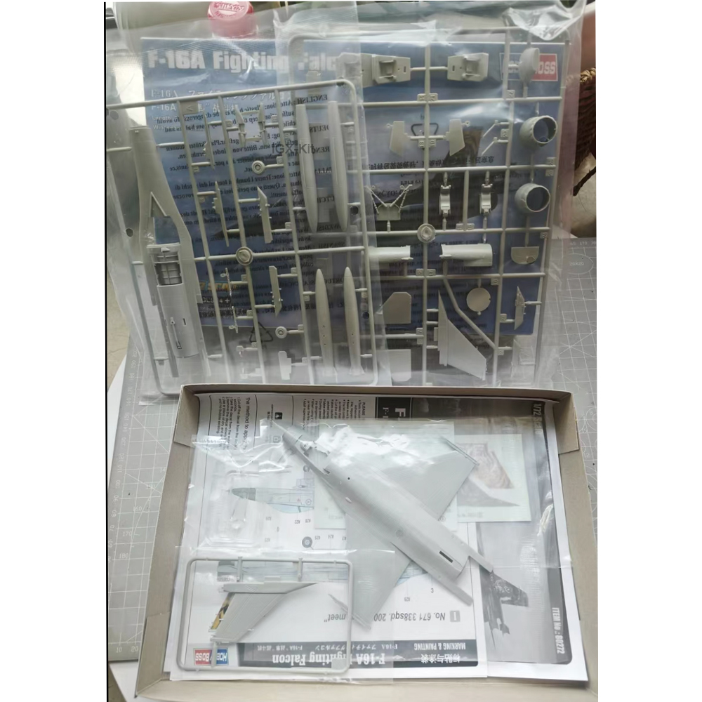 Hobbyboss 80272 1:72 Skala Gen - Model Kit F16 ulasan dan harga